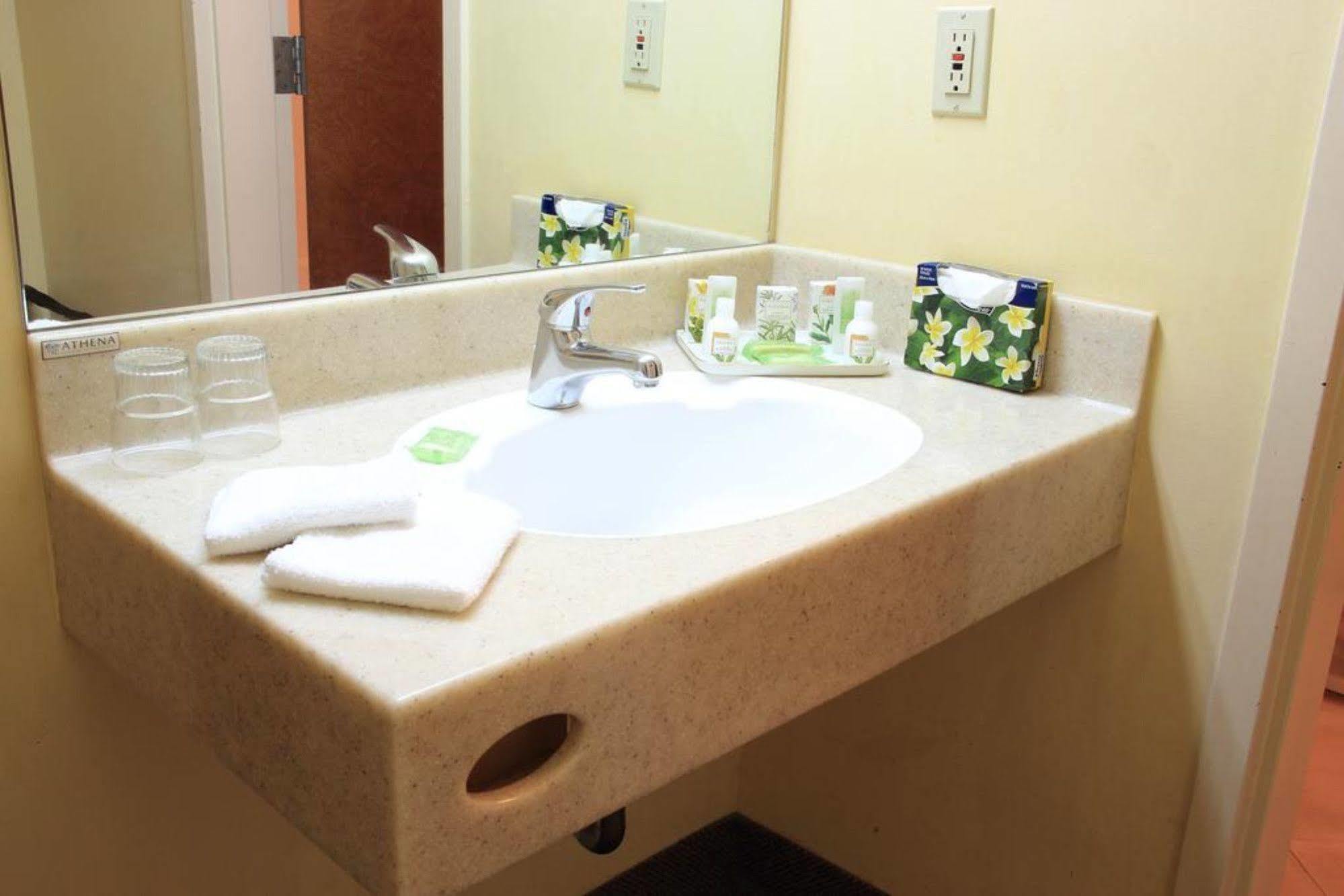 Tradewinds Hotel Pago Pago Екстер'єр фото